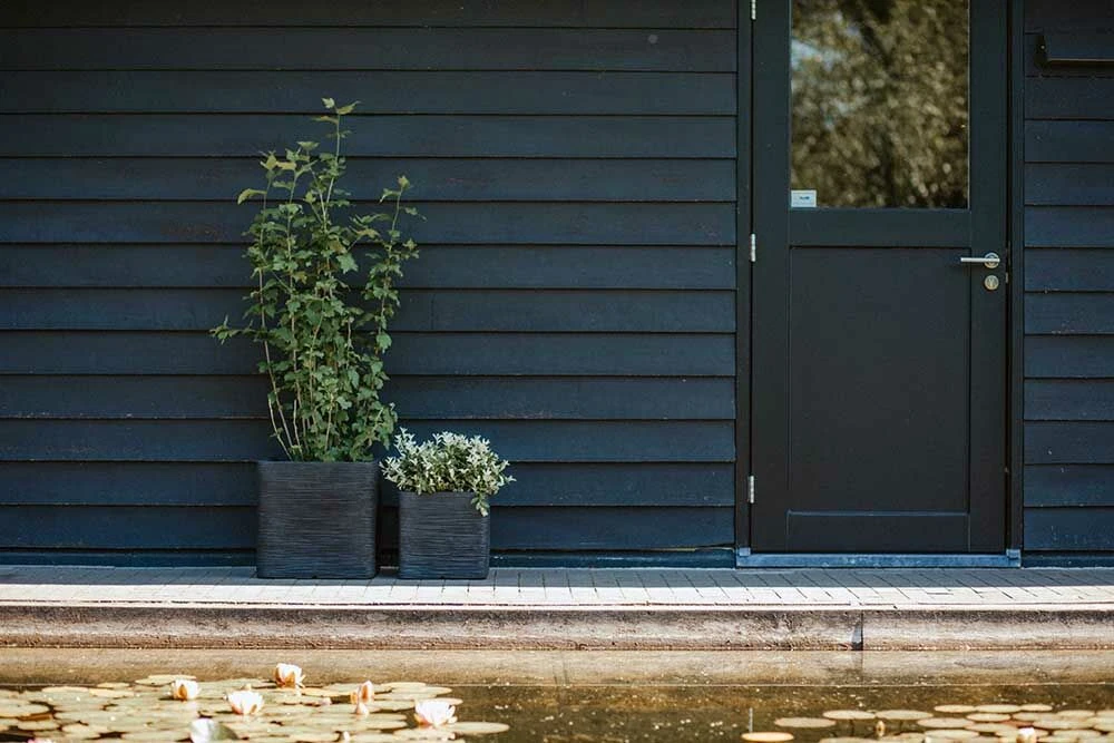 Capi Plantenbak vierkant Nature Rib NL - l40 x b40 x h40cm - Zwart Capi Plantenbak Vierkant Nature Rib NL - L40 X B40 X H40cm - Zwart -Bloempot Kortings Winkel