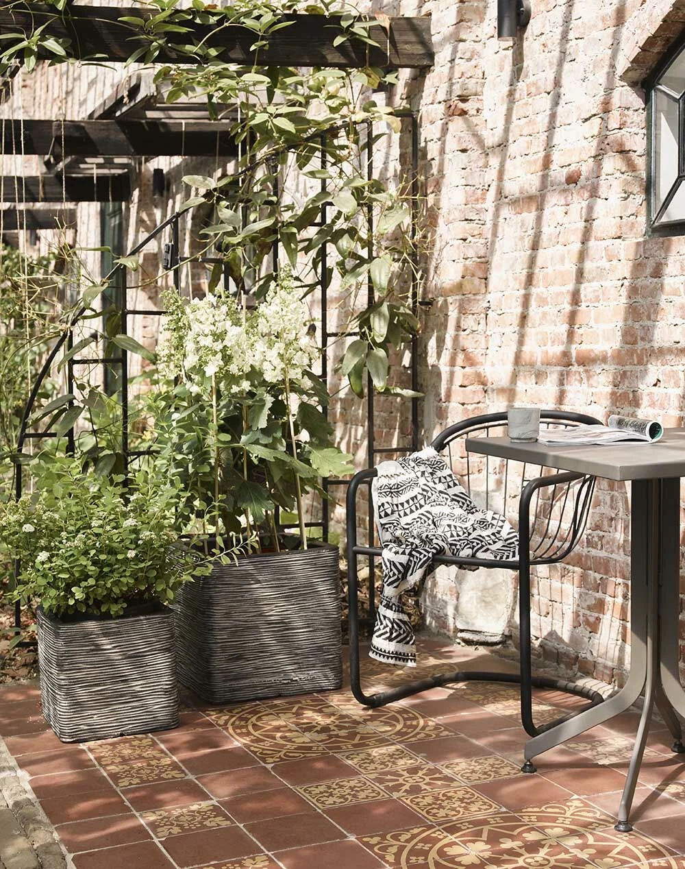 Capi Plantenbak vierkant Nature Rib NL - l50 x b50 x h50cm - Antraciet Capi Plantenbak Vierkant Nature Rib NL - L50 X B50 X H50cm - Antraciet -Bloempot Kortings Winkel