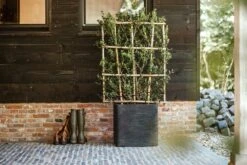 Capi Plantenbak Vierkant Nature Rib NL - L50 X B50 X H50cm - Zwart 4 Capi Plantenbak Vierkant Nature Rib NL - L50 X B50 X H50cm - Zwart -Bloempot Kortings Winkel pot vierkant rib nl 50x50x50 zwart plantenbak 7 8