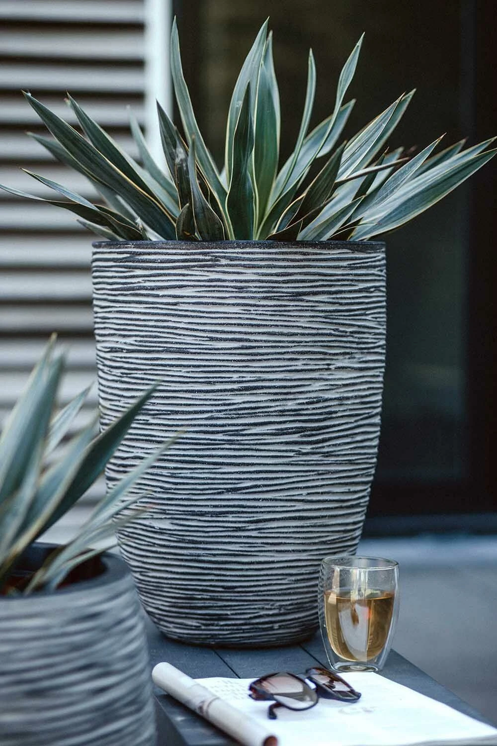 Capi Bloempot Nature Elegant Rib NL - d46 x h58cm - Antraciet Capi Bloempot Nature Elegant Rib NL - D46 X H58cm - Antraciet -Bloempot Kortings Winkel